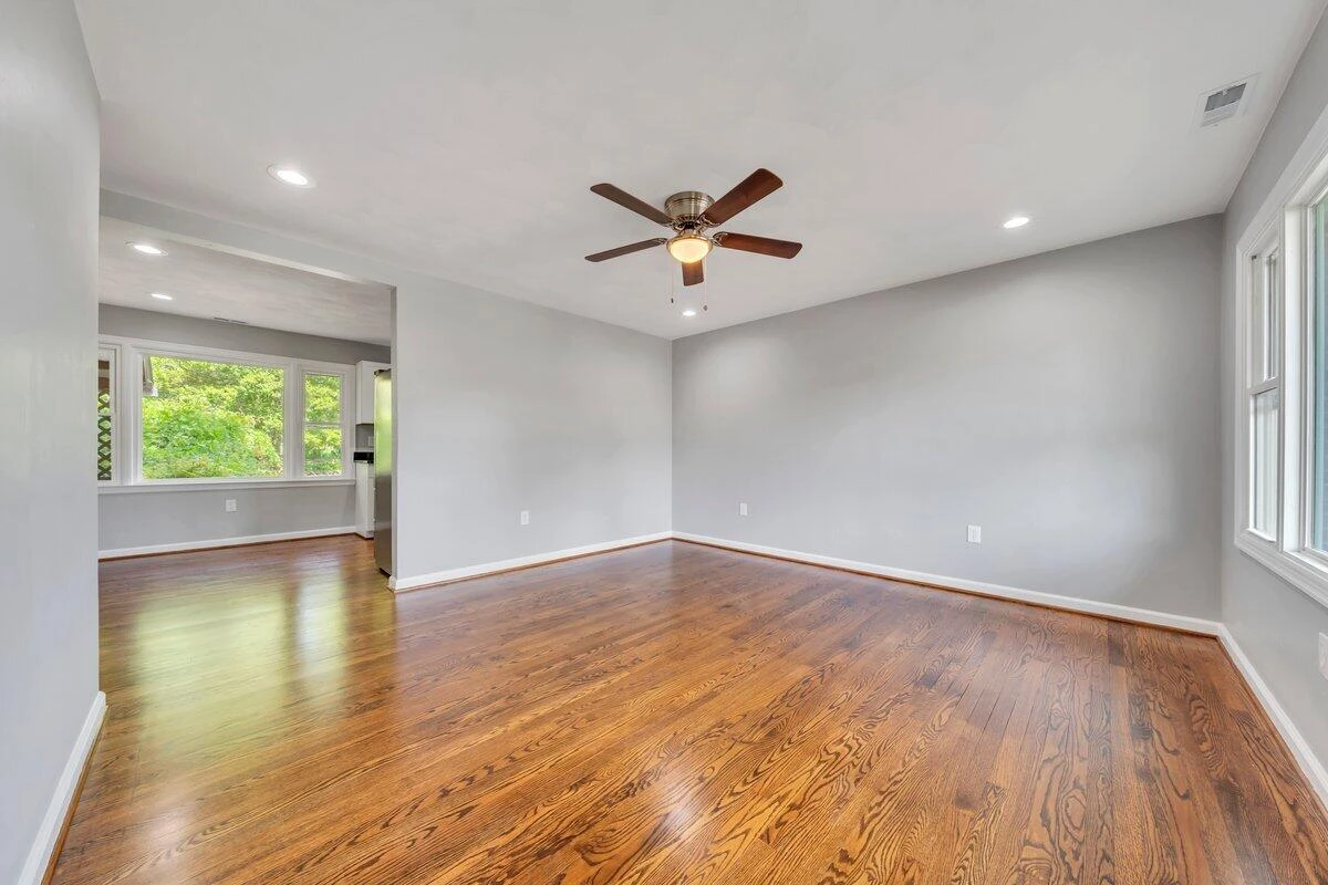 4107 Hazelridge RD - Photo 13
