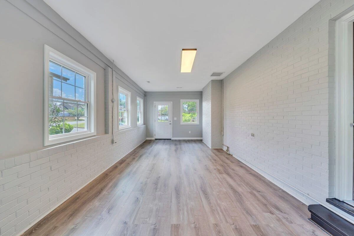 4107 Hazelridge RD - Photo 15
