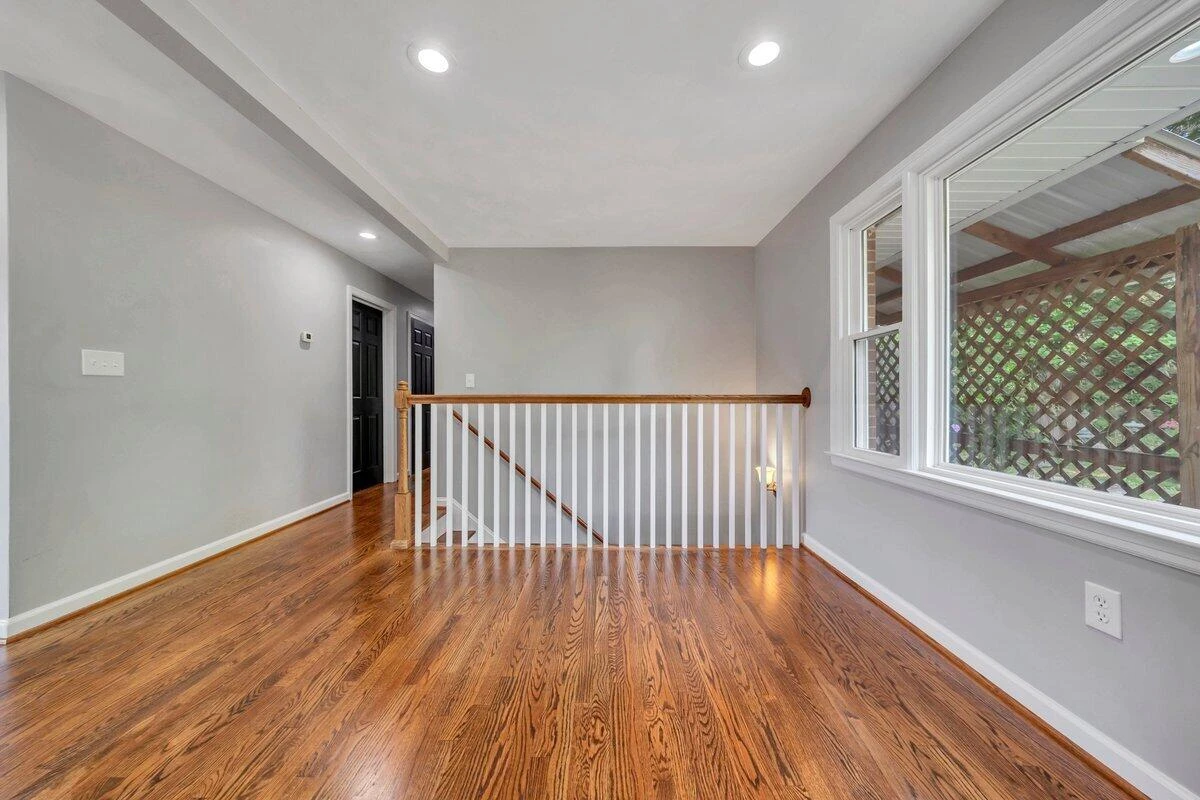 4107 Hazelridge RD - Photo 16