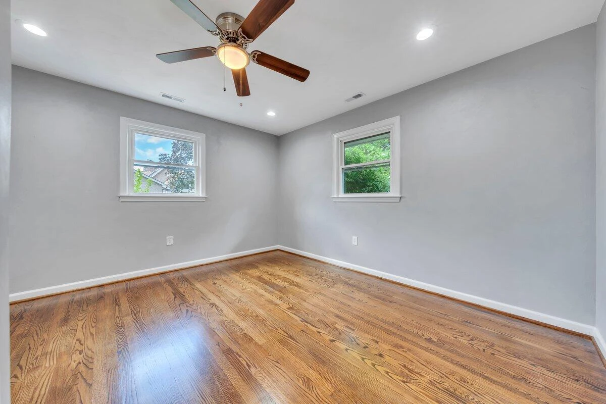 4107 Hazelridge RD - Photo 20