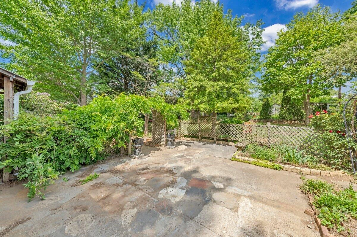 4107 Hazelridge RD - Photo 38