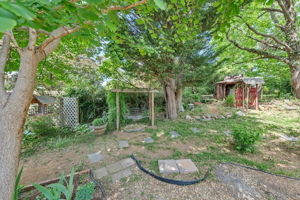 4107 Hazelridge RD - Photo 40
