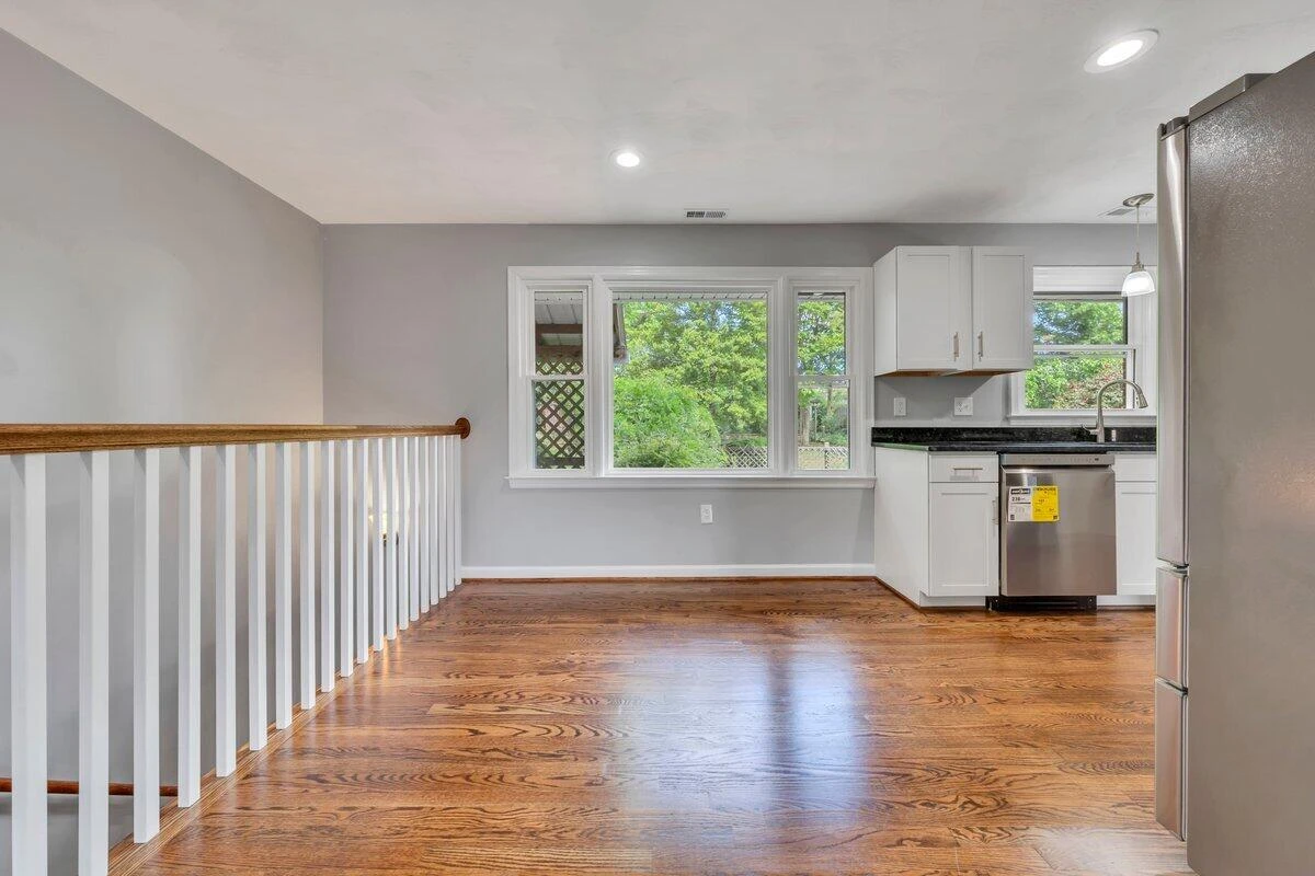 4107 Hazelridge RD - Photo 7