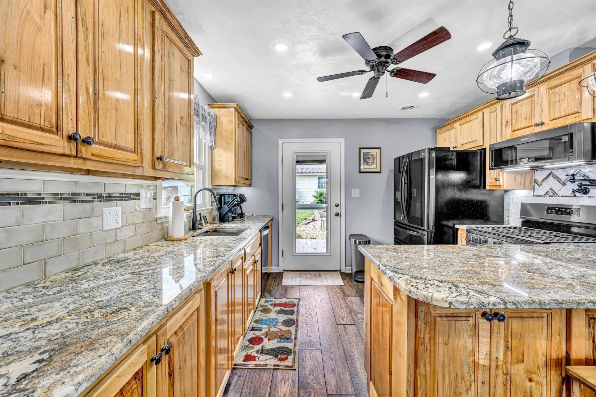 1426 Deacon ST - Photo 11