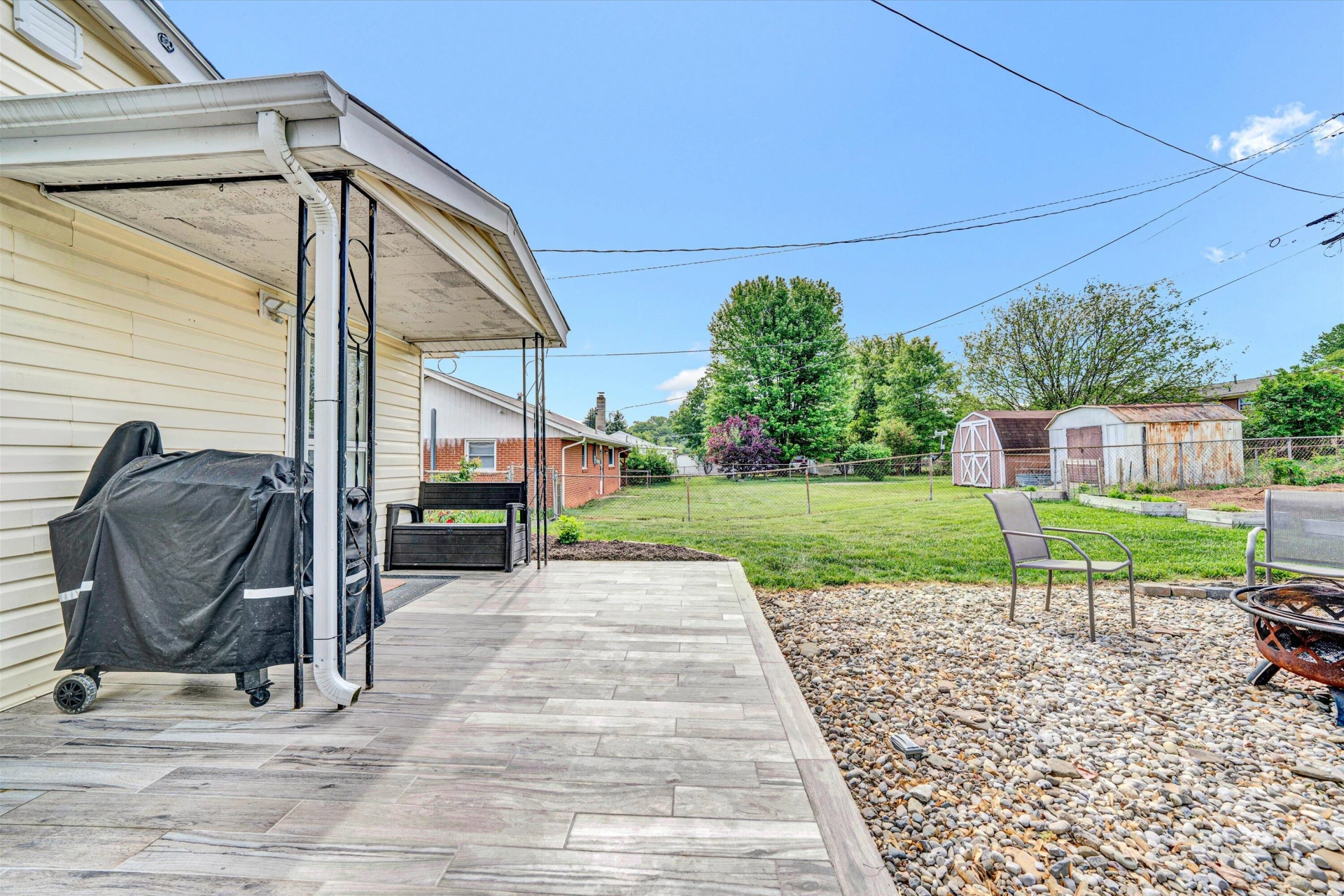 1426 Deacon ST - Photo 32