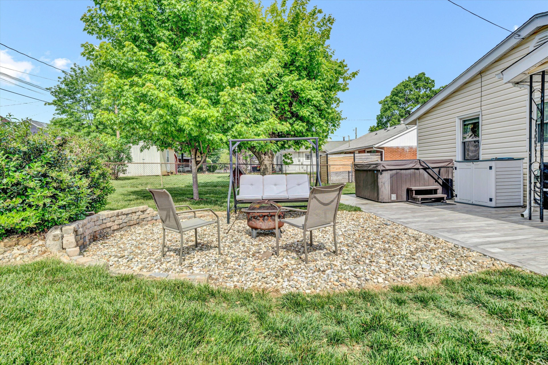 1426 Deacon ST - Photo 35
