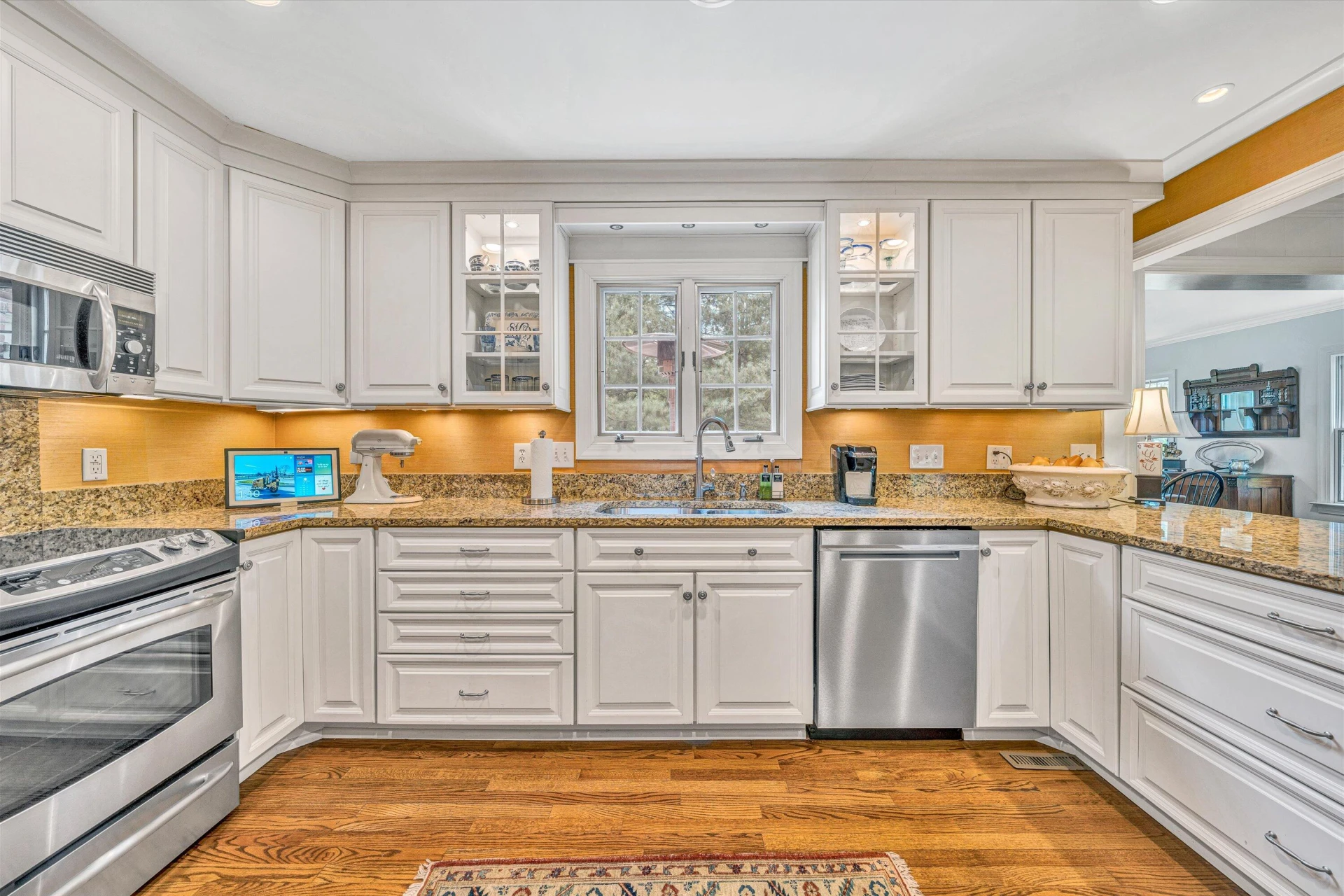835 Wildwood RD - Photo 14