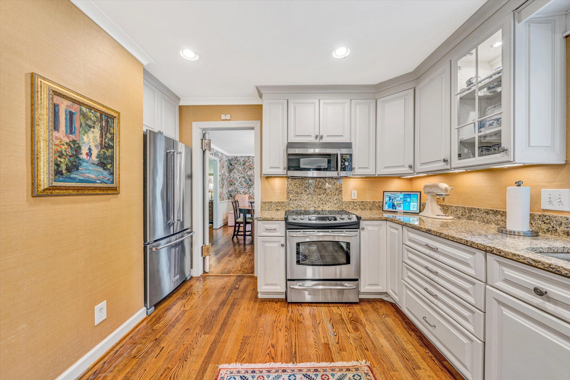 835 Wildwood RD - Photo 15
