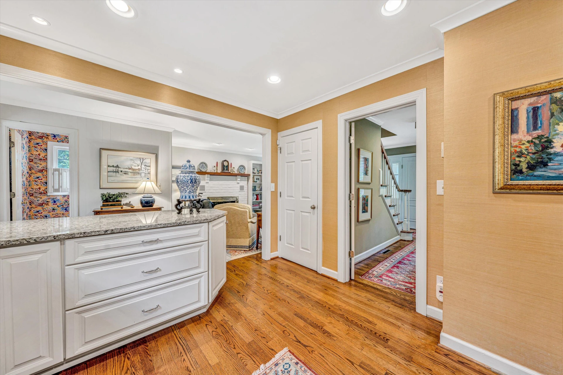 835 Wildwood RD - Photo 16