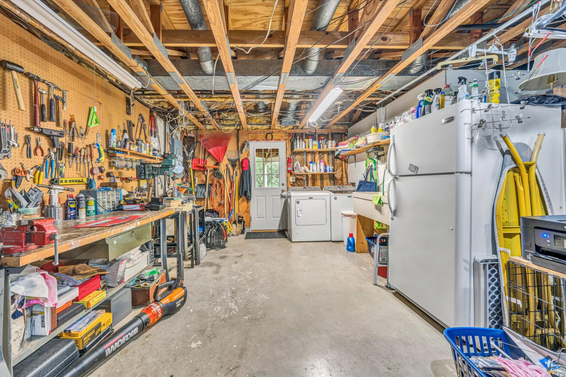 835 Wildwood RD - Photo 47