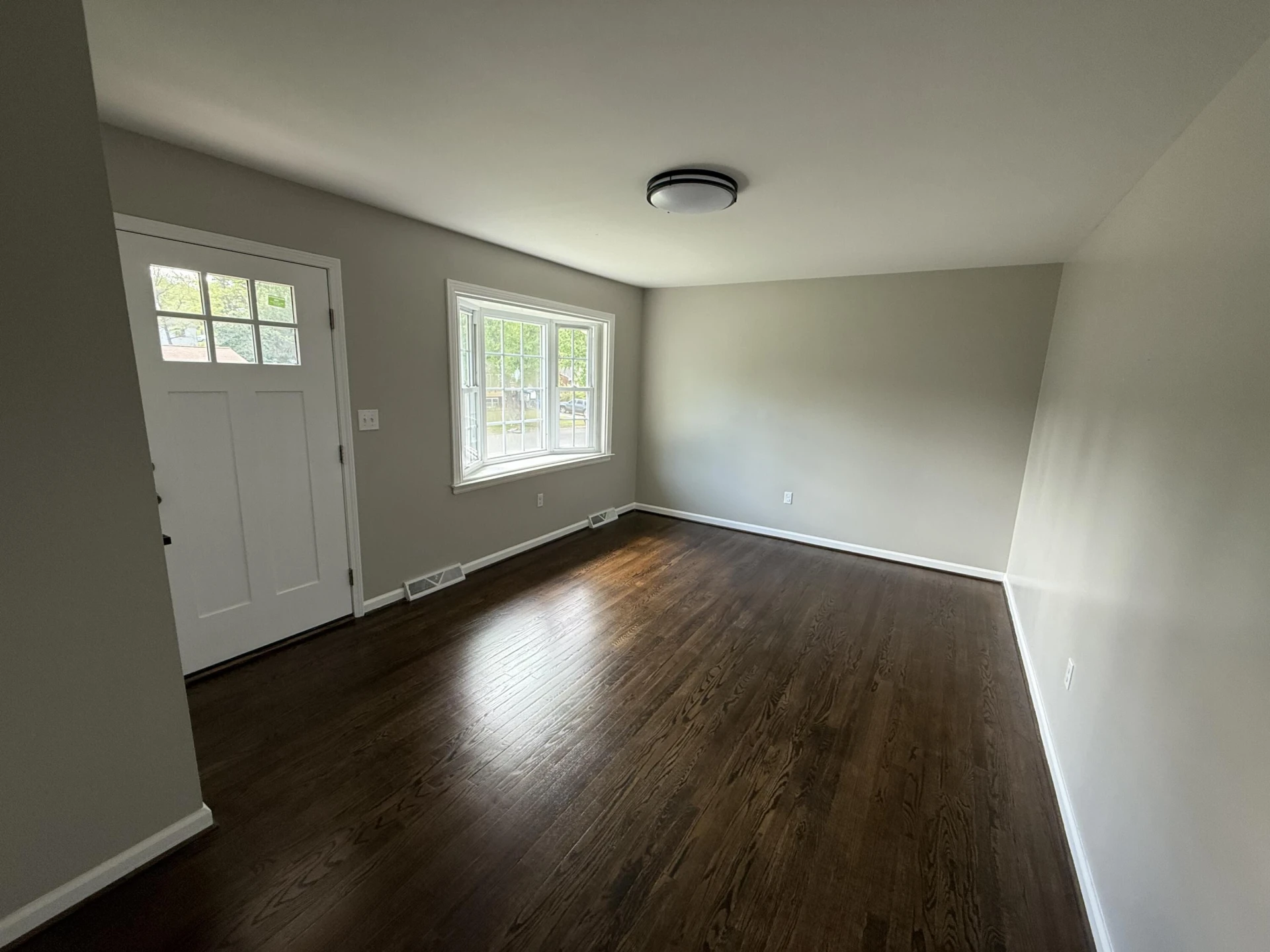 3052 PEBBLE DR - Photo 6