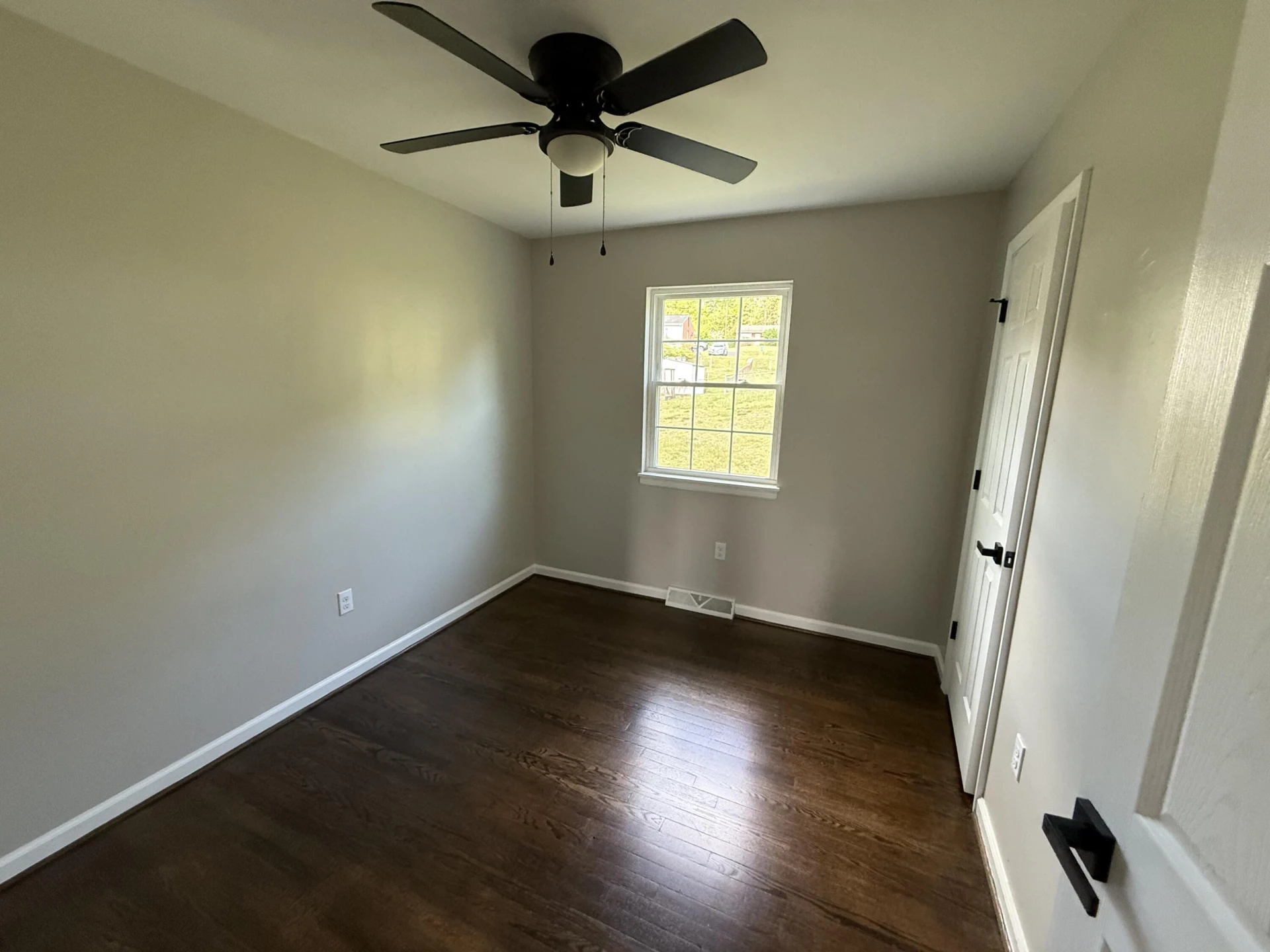 3052 PEBBLE DR - Photo 8