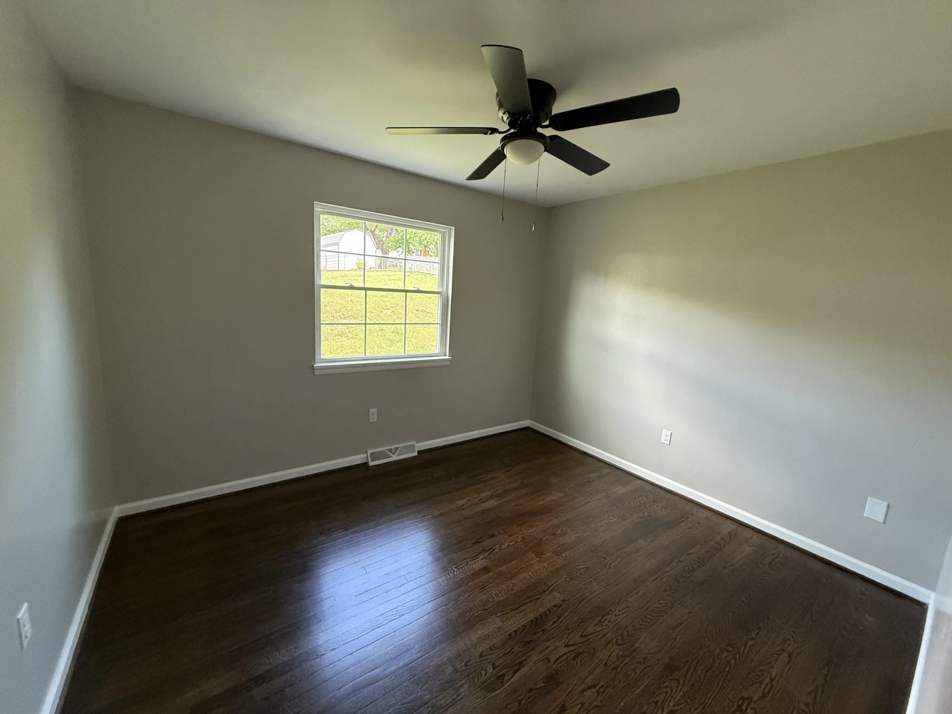 3052 PEBBLE DR - Photo 9