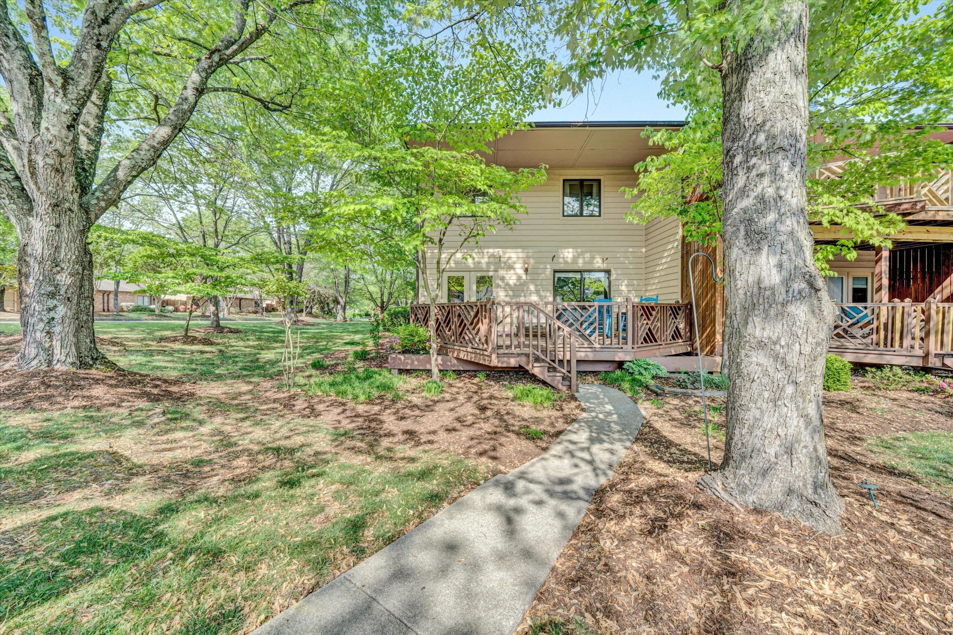 117 Windward DR - Photo 32