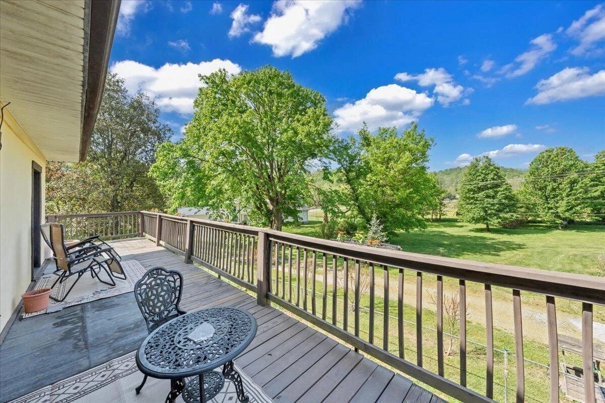 6185 Bent Mountain RD - Photo 39