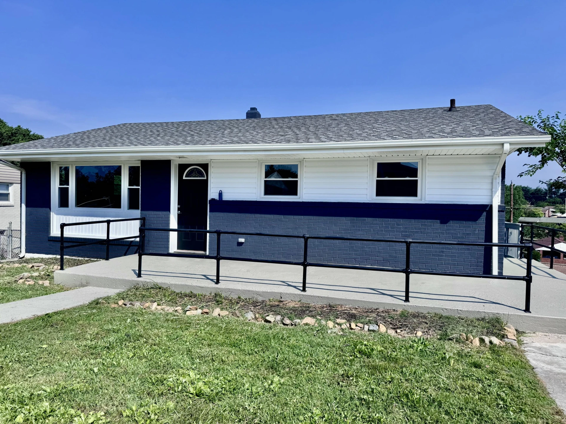 418 Victor AVE