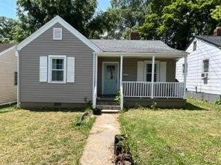 946 Kellogg AVE
