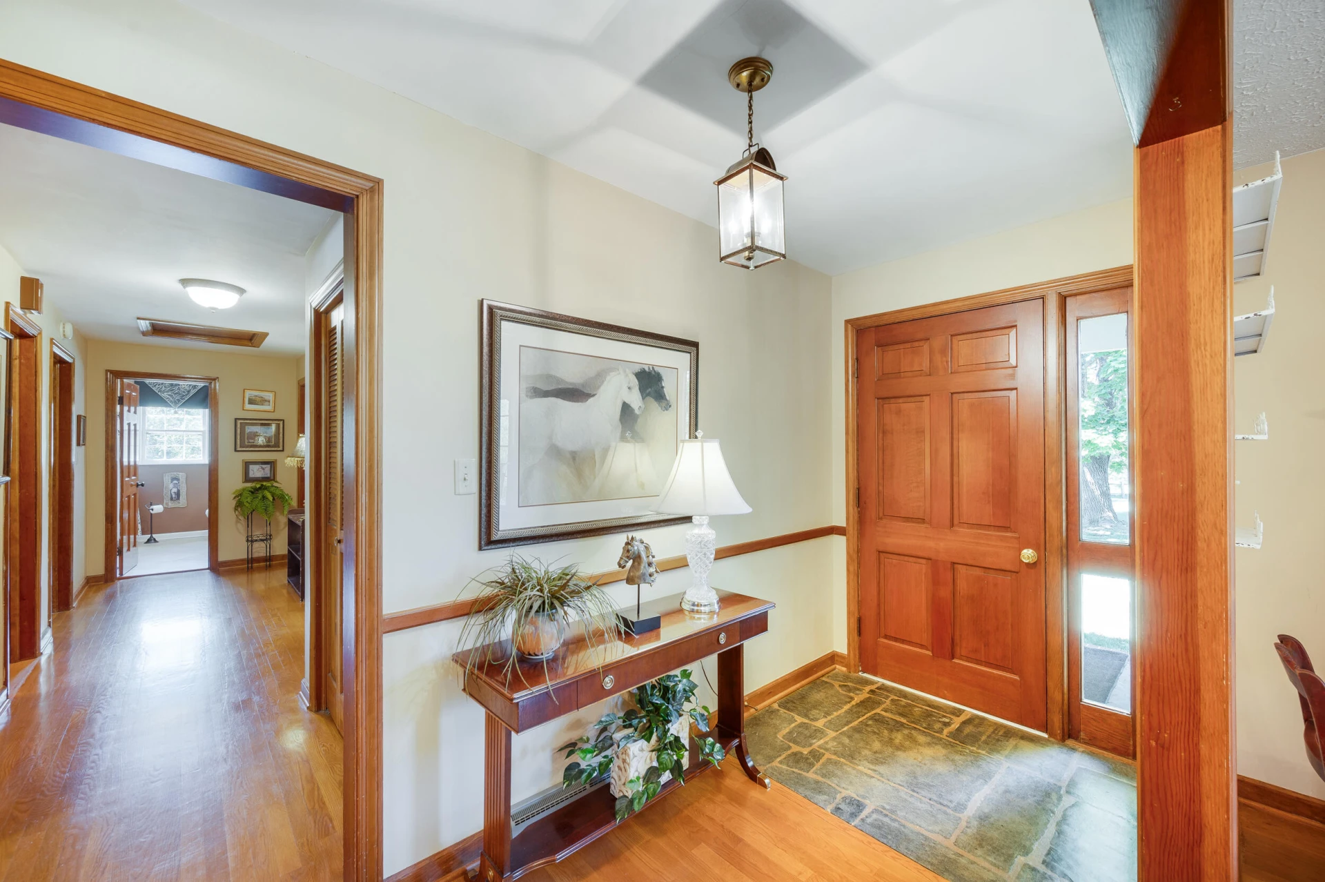 1129 Croft LN - Photo 7