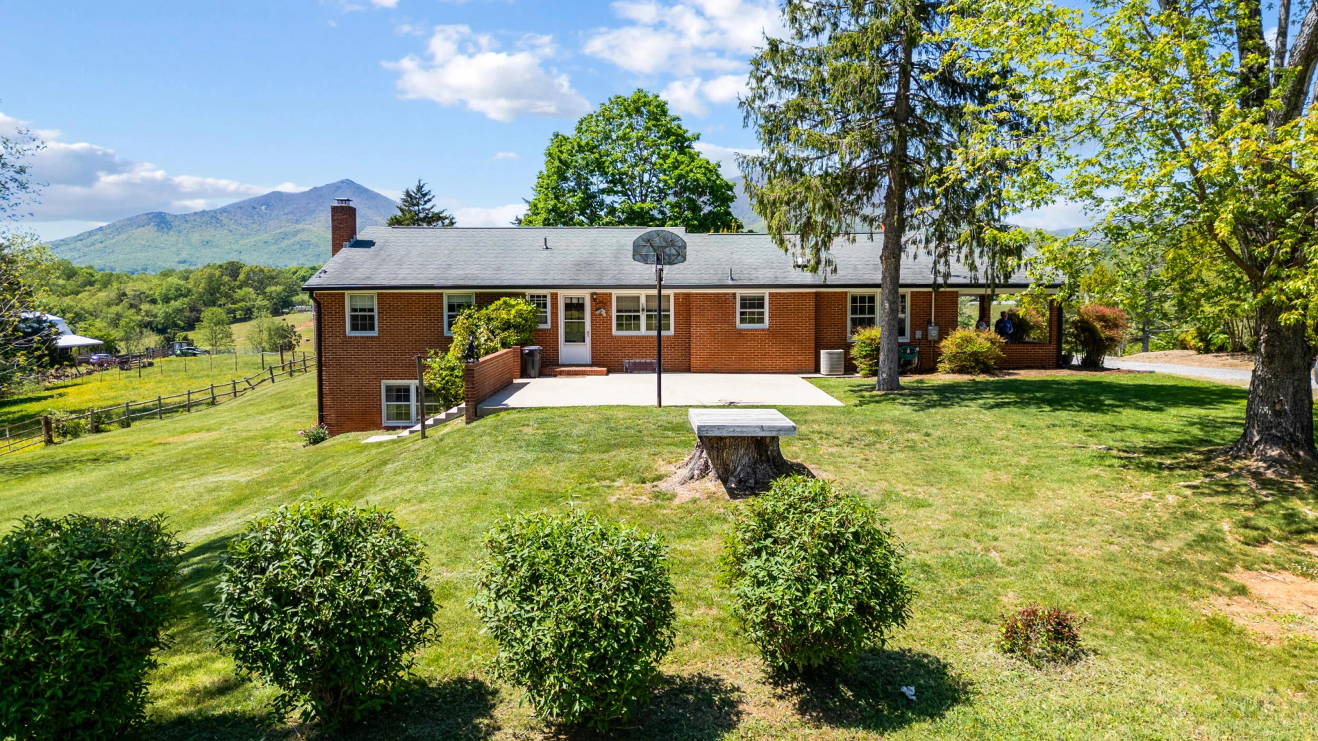 1129 Croft LN - Photo 61