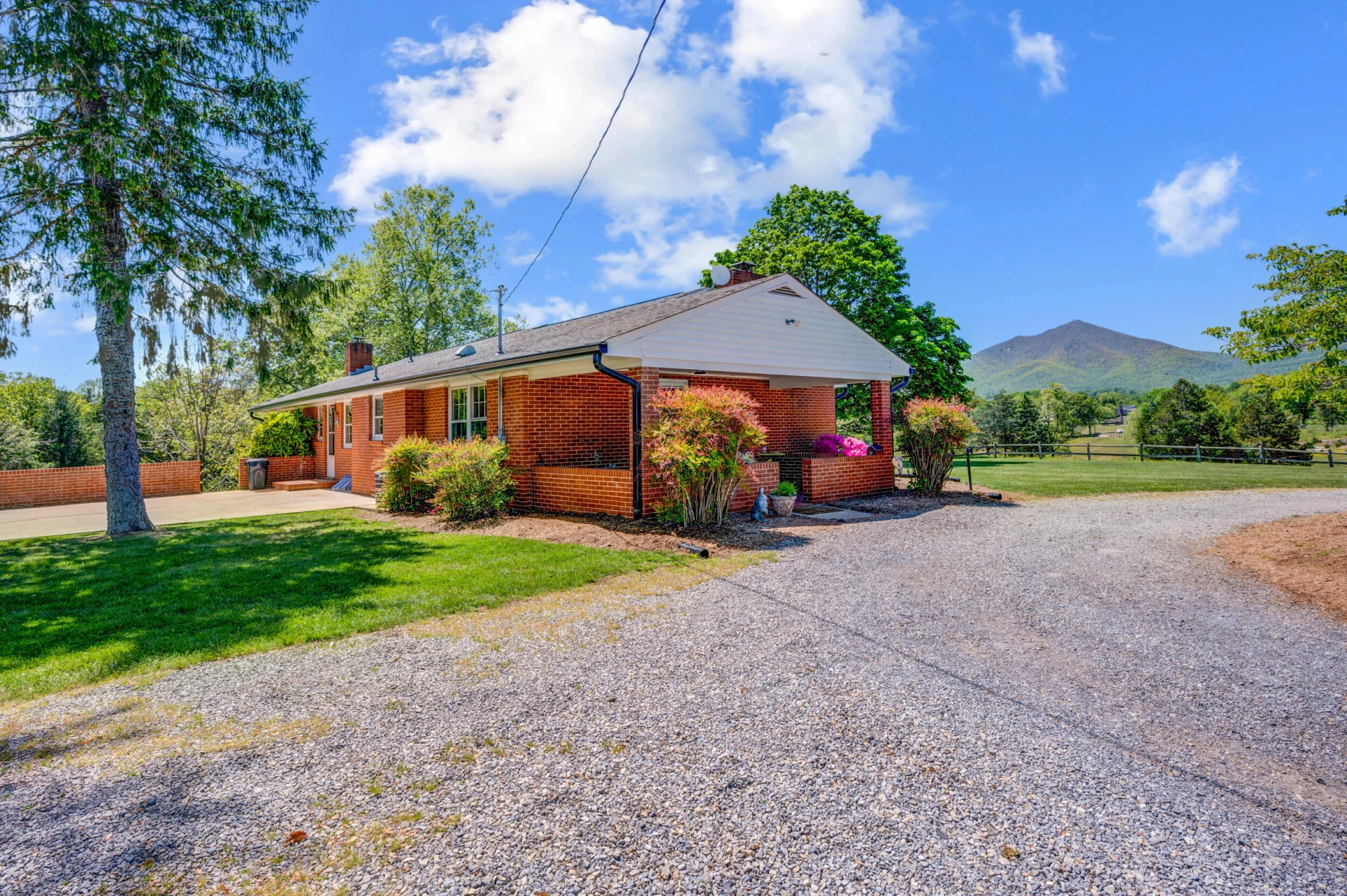 1129 Croft LN - Photo 81