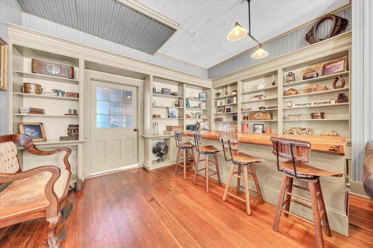 2816 Lowesville RD - Photo 16