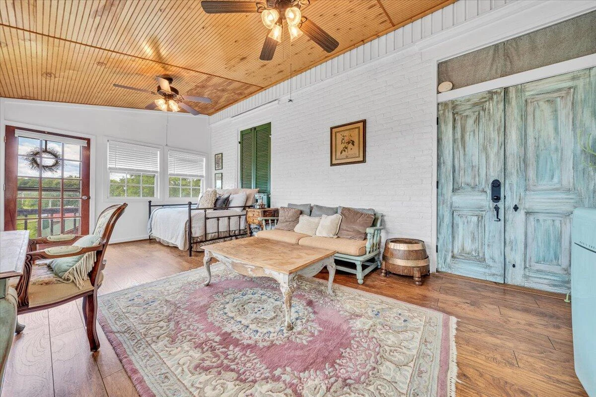 2816 Lowesville RD - Photo 31