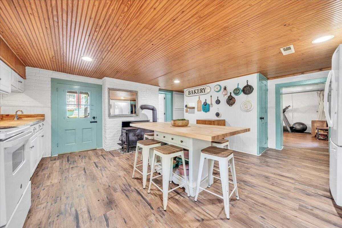 2816 Lowesville RD - Photo 56