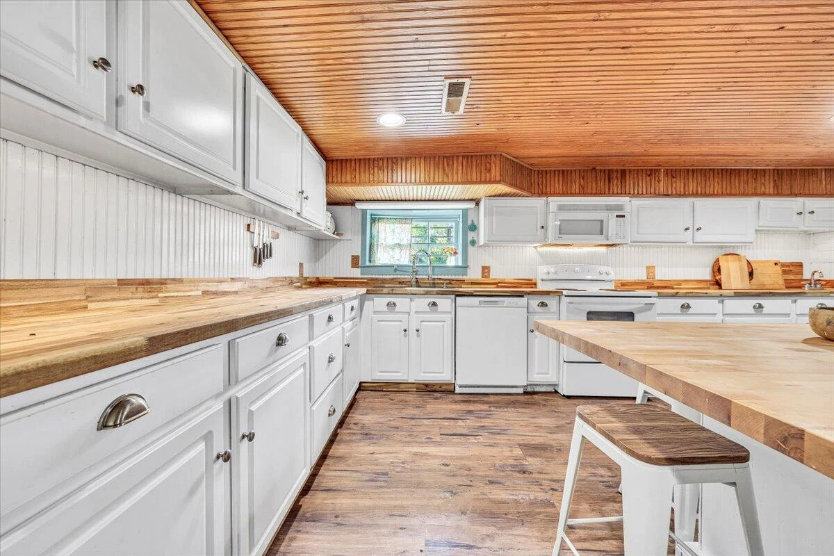 2816 Lowesville RD - Photo 58
