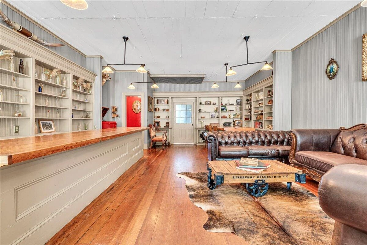 2816 Lowesville RD - Photo 13
