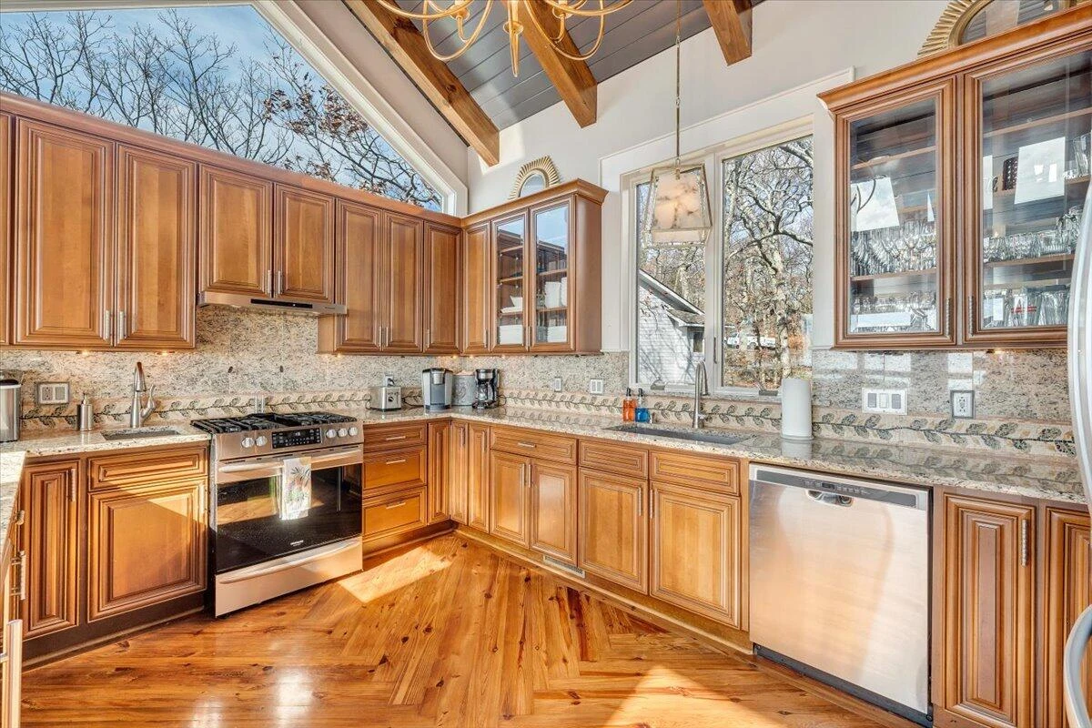 380 BLACKROCK CIR - Photo 22