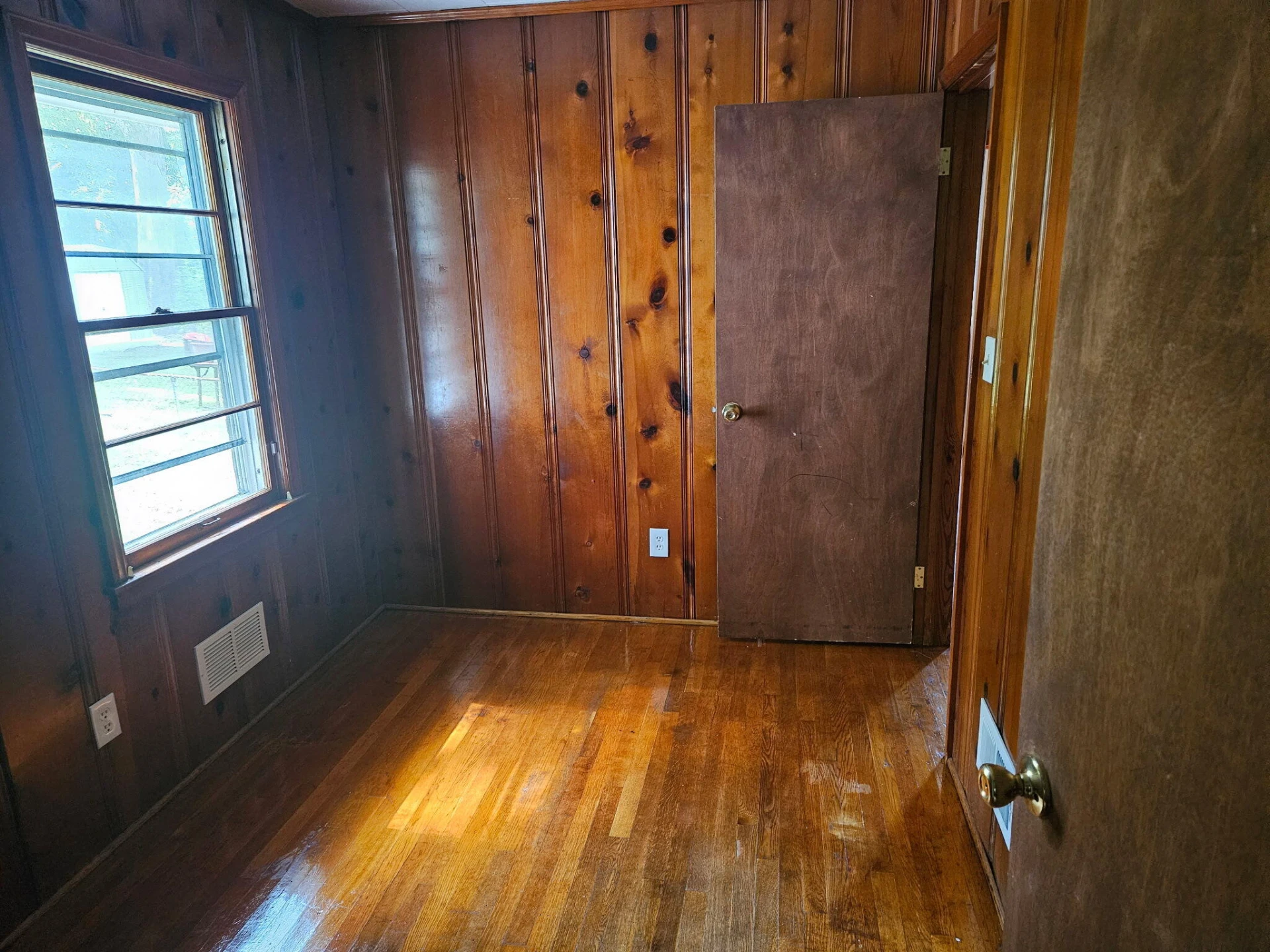 2108 Wayne ST - Photo 7