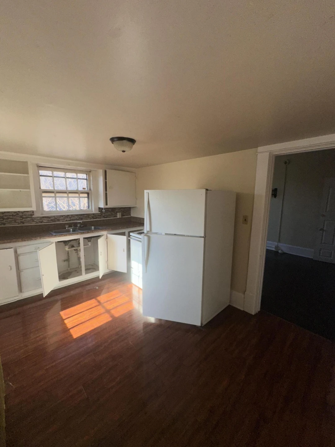 506 Highland AVE - Photo 4
