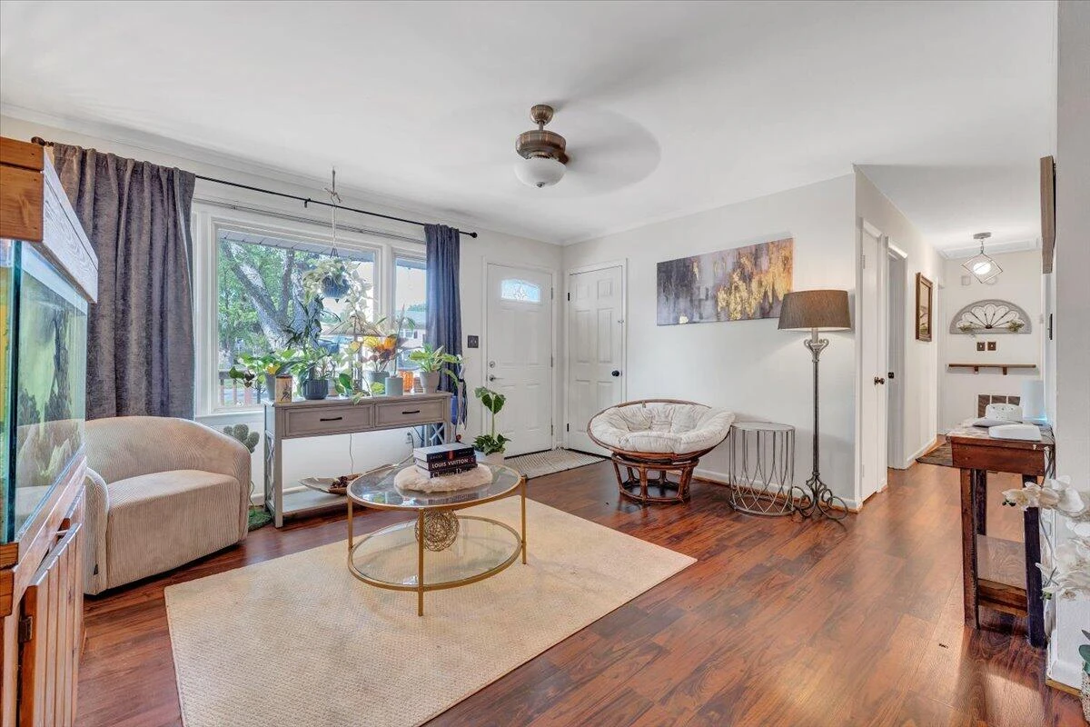 2734 Embassy DR - Photo 10