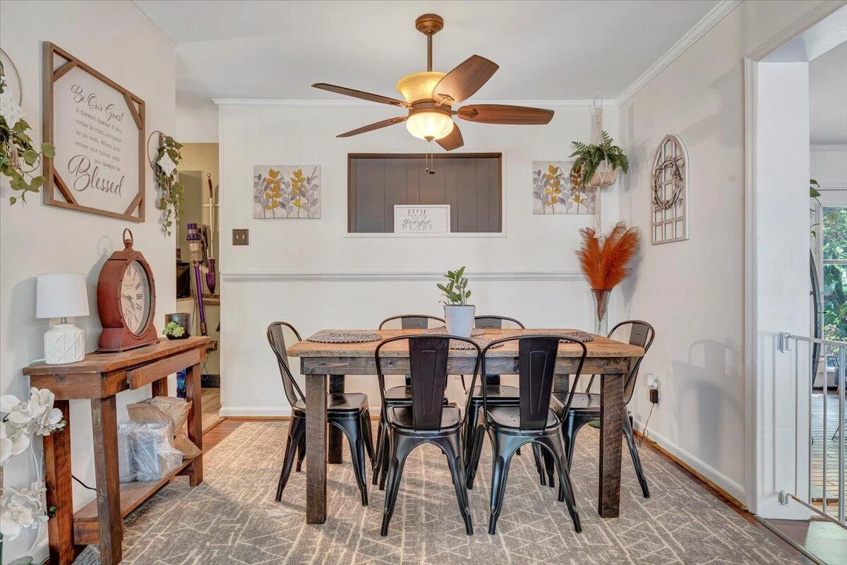 2734 Embassy DR - Photo 12