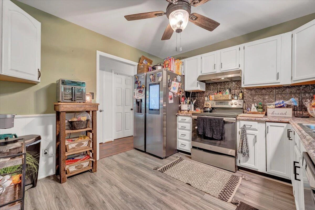 2734 Embassy DR - Photo 13