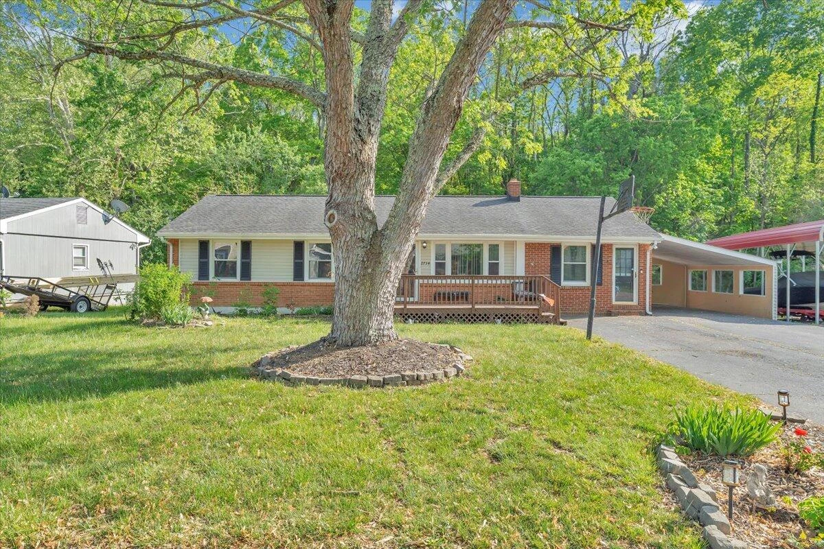 2734 Embassy DR - Photo 53