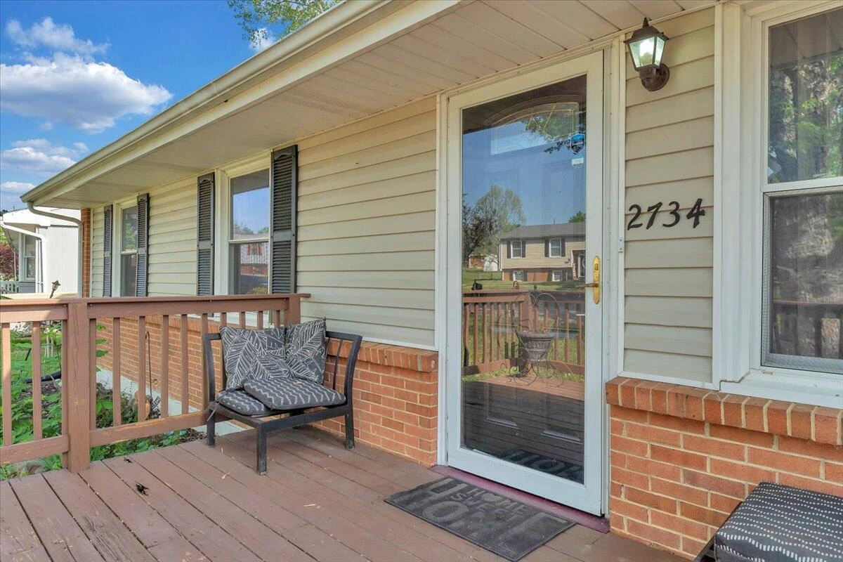 2734 Embassy DR - Photo 6