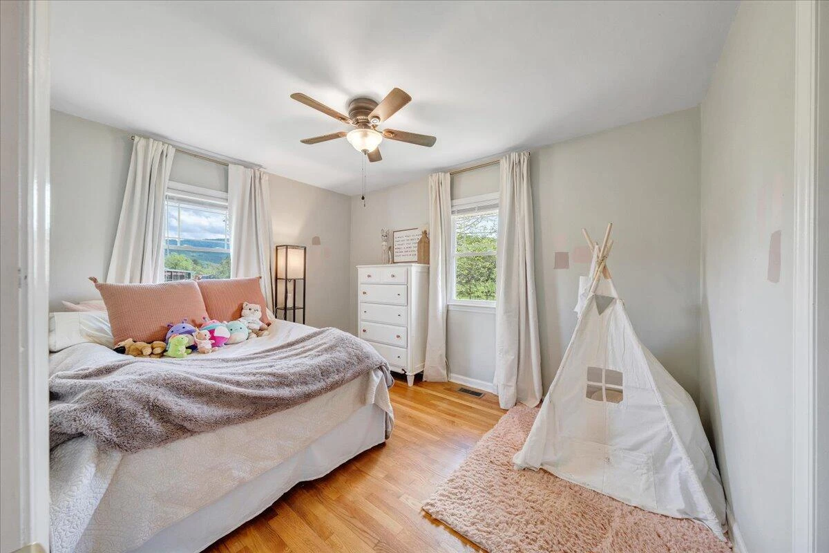 3223 Webster RD - Photo 17