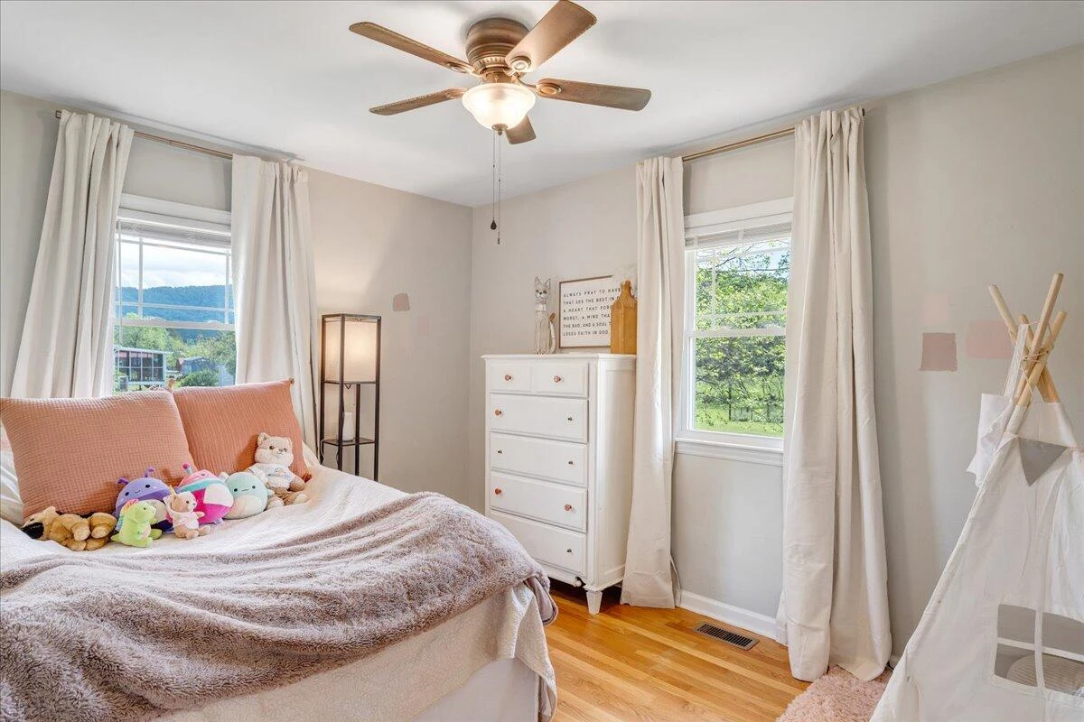 3223 Webster RD - Photo 18