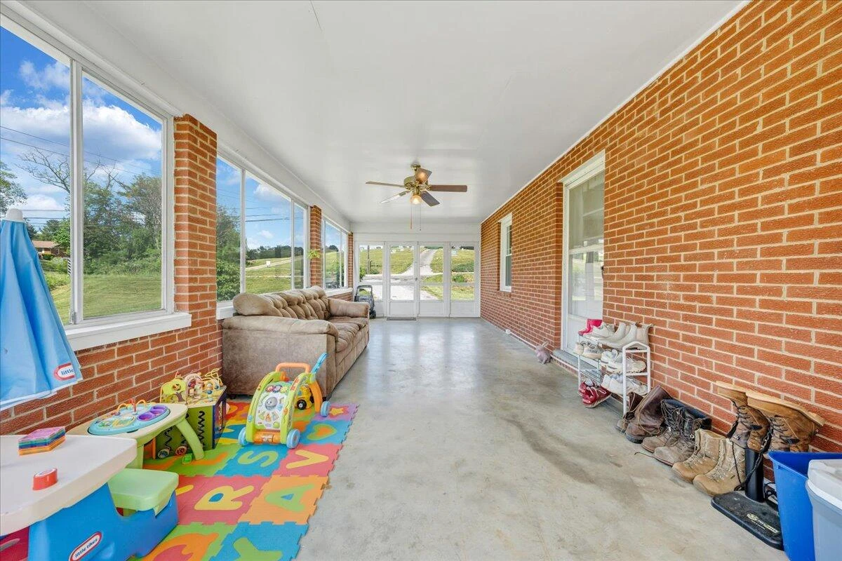 3223 Webster RD - Photo 21