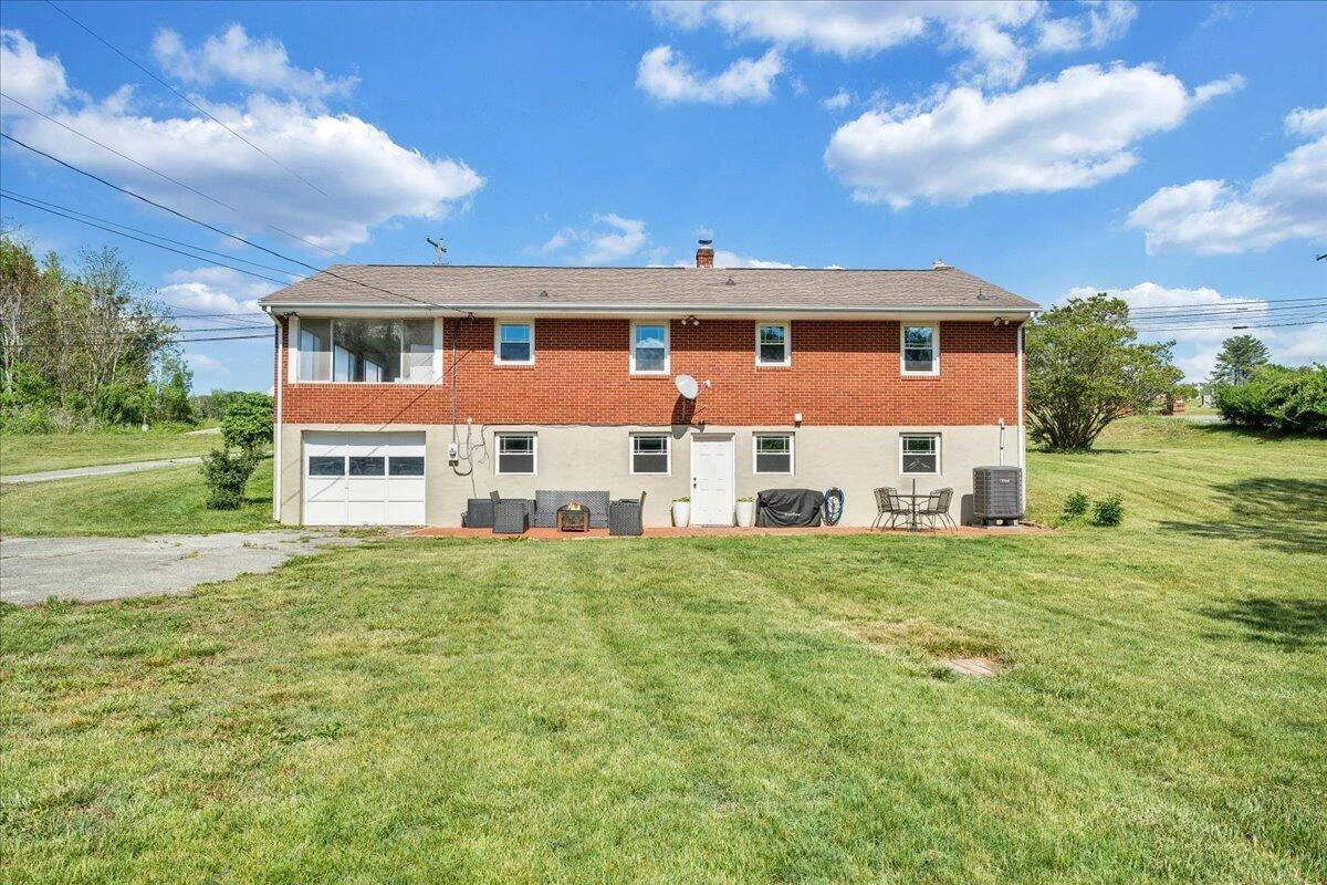 3223 Webster RD - Photo 34