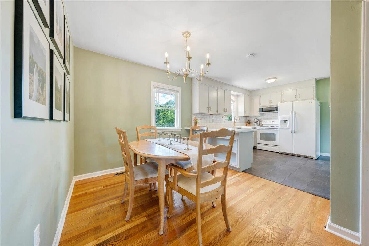 3223 Webster RD - Photo 8
