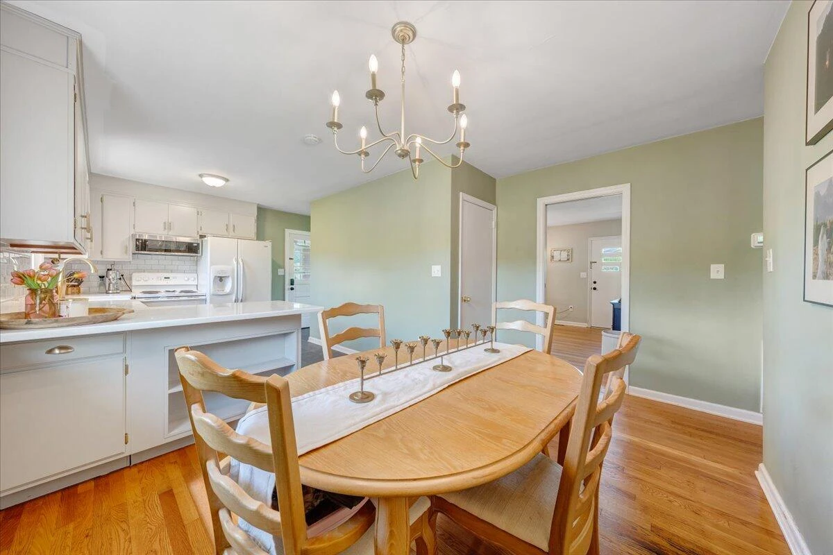 3223 Webster RD - Photo 9