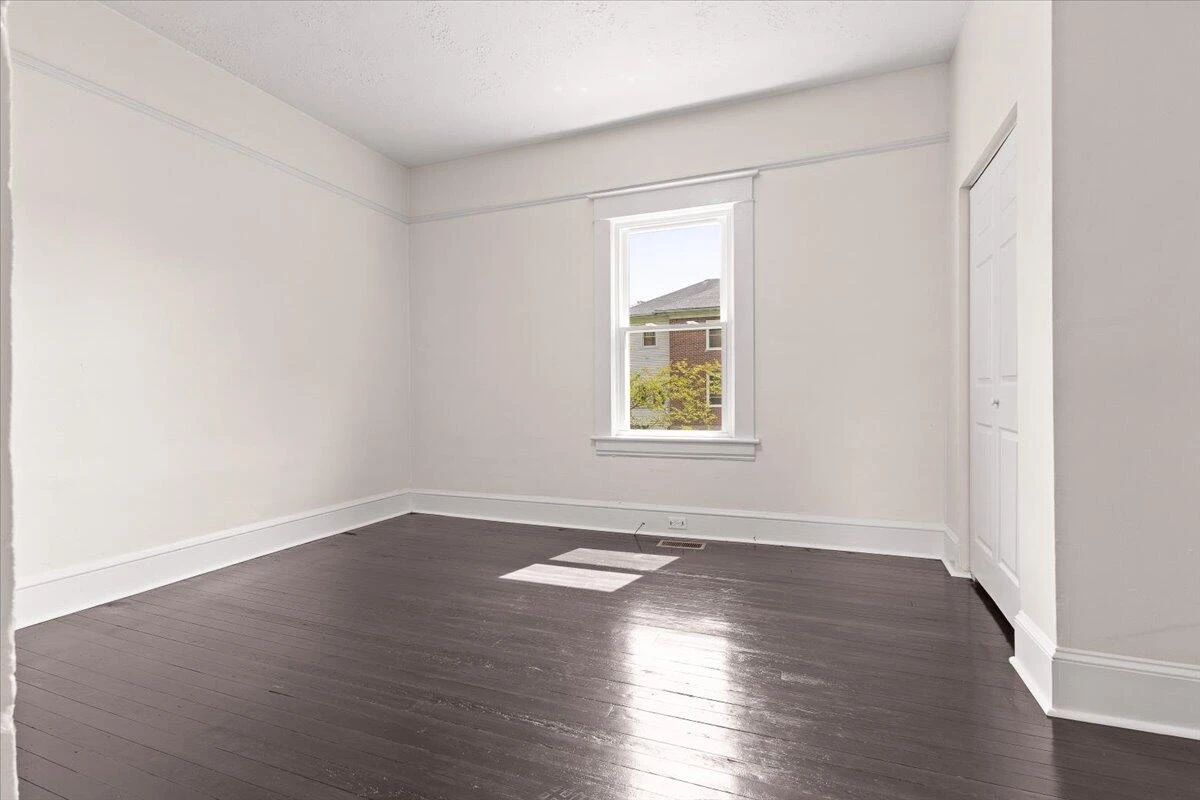 3933 Dakota AVE - Photo 13