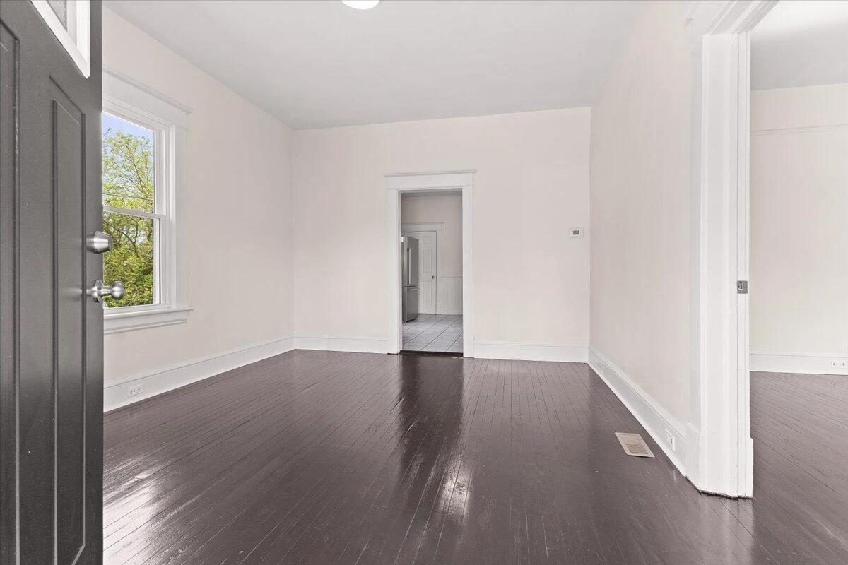 3933 Dakota AVE - Photo 5