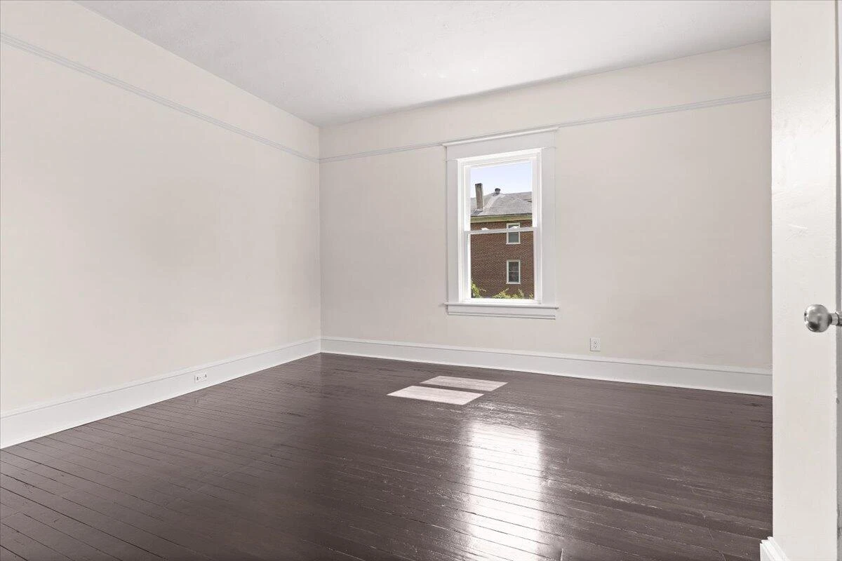 3933 Dakota AVE - Photo 6