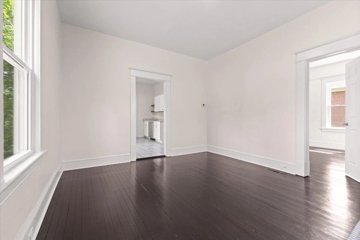 3933 Dakota AVE - Photo 8