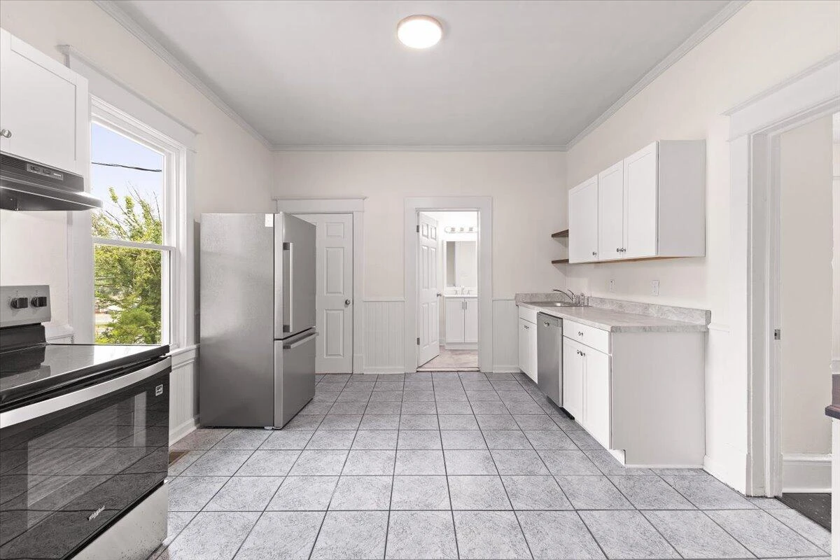 3933 Dakota AVE - Photo 10