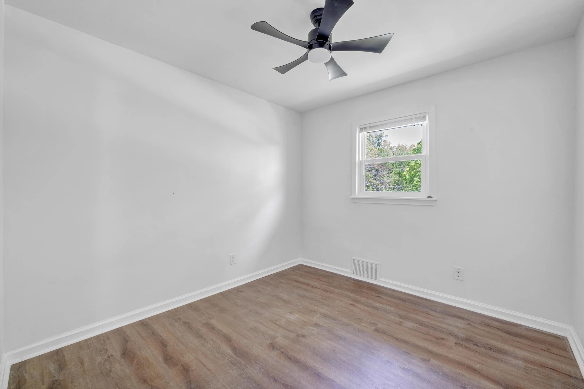 1485 Carver RD - Photo 10