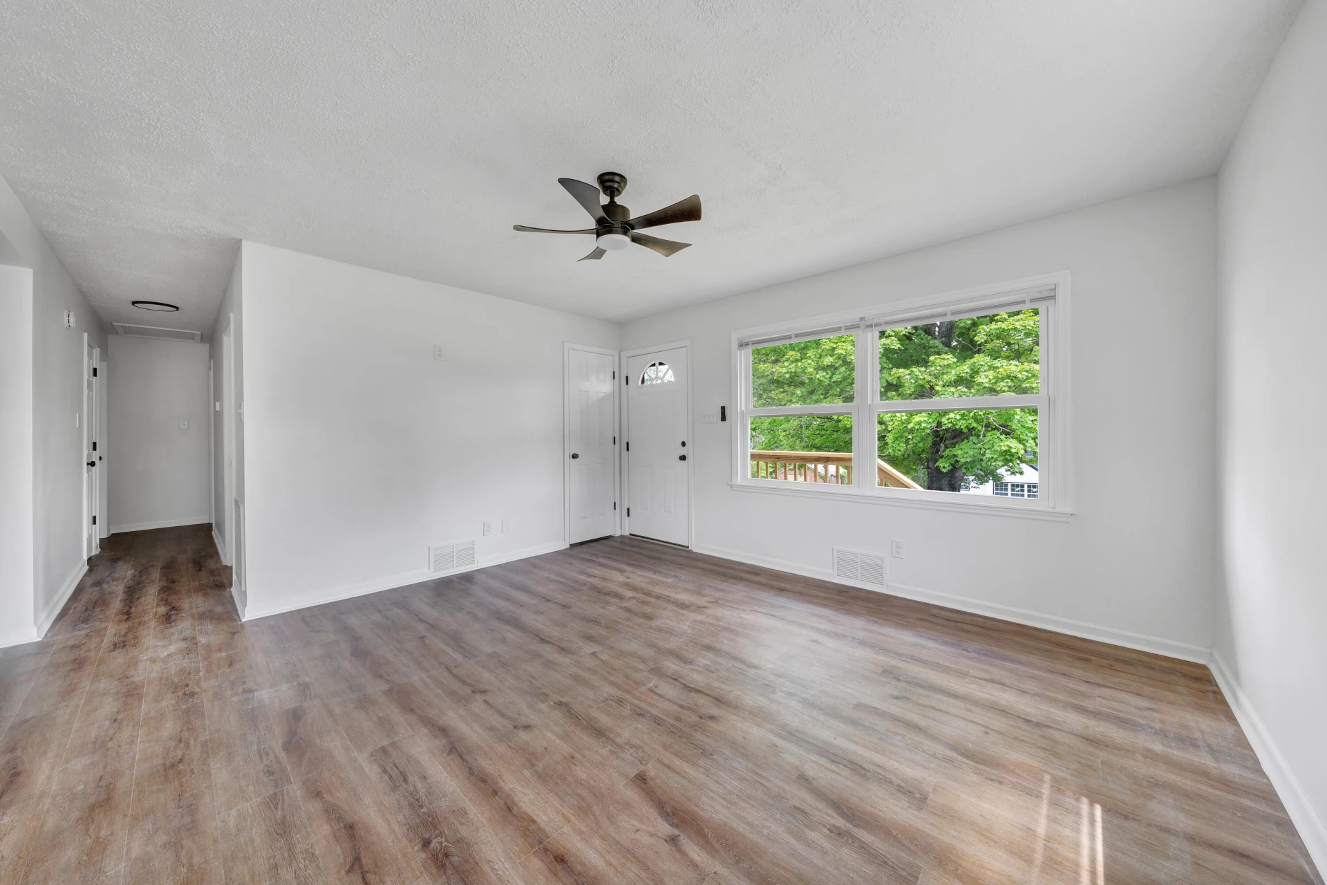 1485 Carver RD - Photo 5